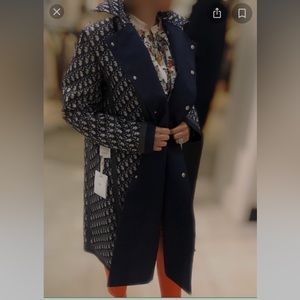 Dior trenchcoat worn by Keyshia Ka’oir